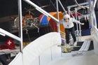 Lucerna inaugura el primer trampolín de saltos indoor