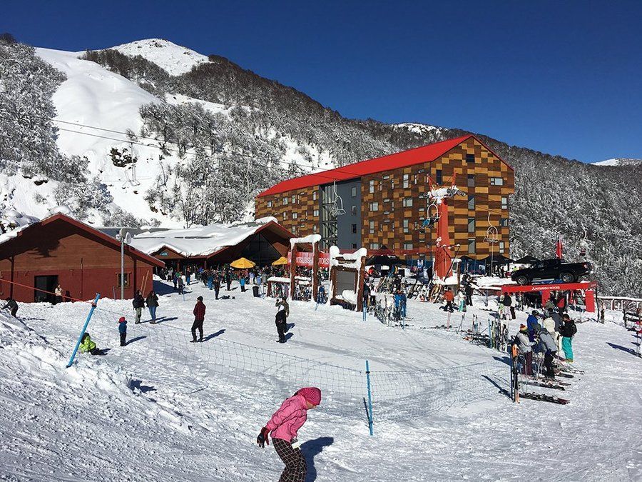 Zona de hoteles Alto Nevados y debutantes en nevados de Chillán en cota 1.700