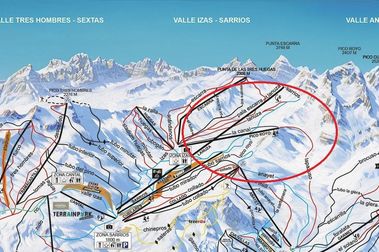 La estación de esquí de Formigal lanza su nuevo plano de pistas con los telesillas instalados