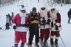 Bajada de Santa Claus esquiadores