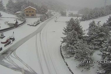 La nevada acerca a Navacerrada su apertura de la temporada de esquí