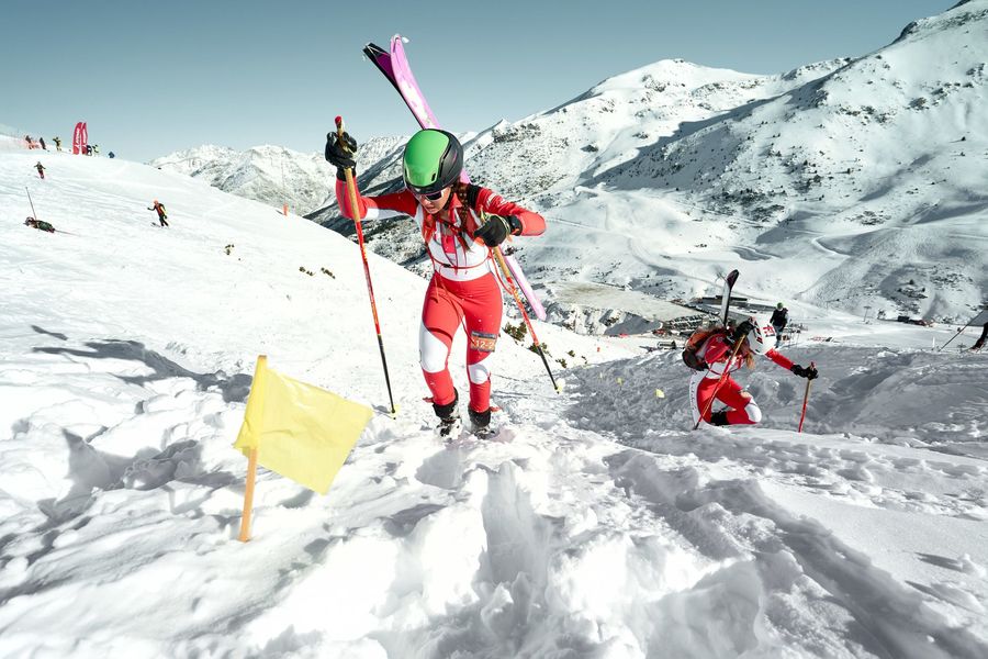  Ski Mountain Boi Taull