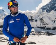Andzrej Bargiel es el primer hombre en bajar esquiando el K2