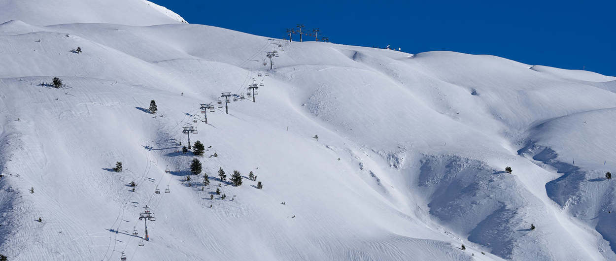 Plazos muy justos para el telecabina entre las estaciones de esquí Astún-Candanchú