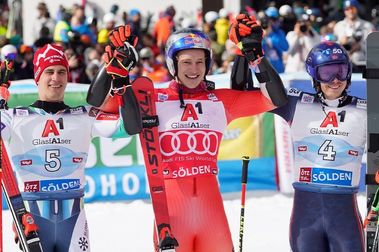 Marco Odermatt gana en Soelden la primera carrera de la World Ski Cup