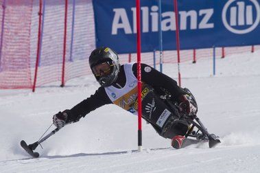 Mala fortuna para los esquiadores españoles en el eslalon del Mundial de La Molina