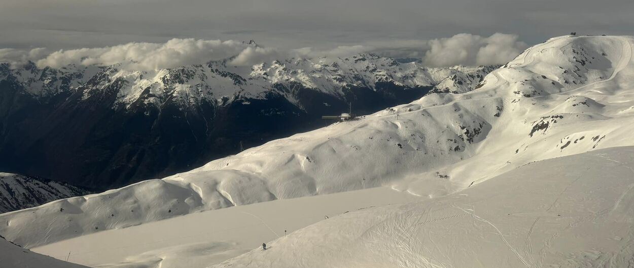 Alpe d'Huez es la estación de esquí con más espesor de nieve del mundo