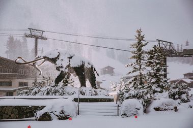 Mammoth Mt. anuncia que mantiene su temporada de esquí hasta agosto