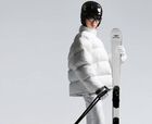 Balenciaga lanza unos esquís muy caros y con acento español
