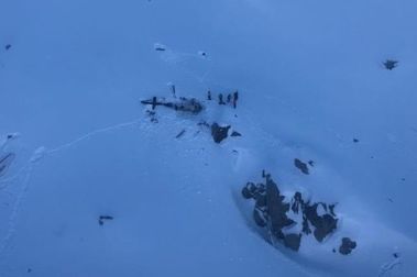 Varios esquiadores fallecen al chocar una avioneta y un helicóptero