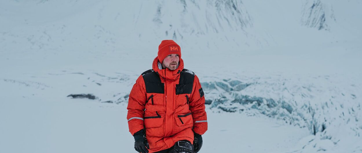 La nueva Arctic Patrol H2Flow de Helly Hansen te mantiene caliente con grafeno