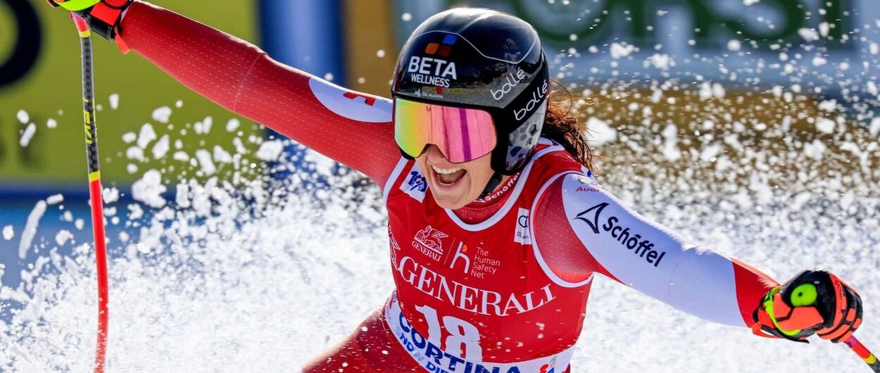Stephanie Venier gana un accidentadísimo Descenso de Cortina d'Ampezzo