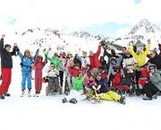 Grandvalira celebra una esquiada solidaria con los Fernández-Ochoa