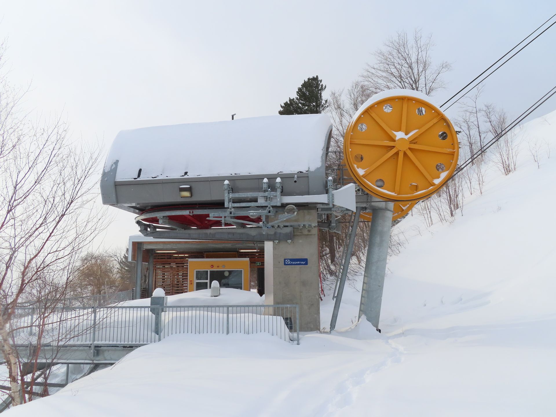 Telecabina Le Massif ski area estación de tren