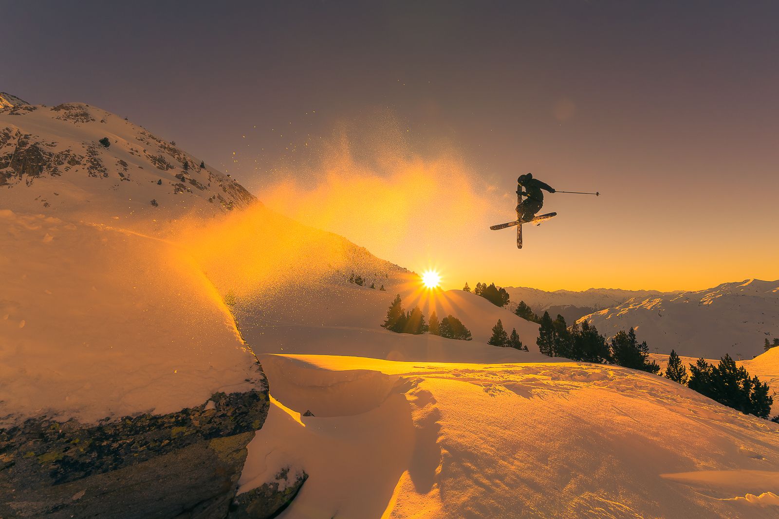 Premio ganador para esta preciosa imagen de un salto de esquí en Baqueira Beret