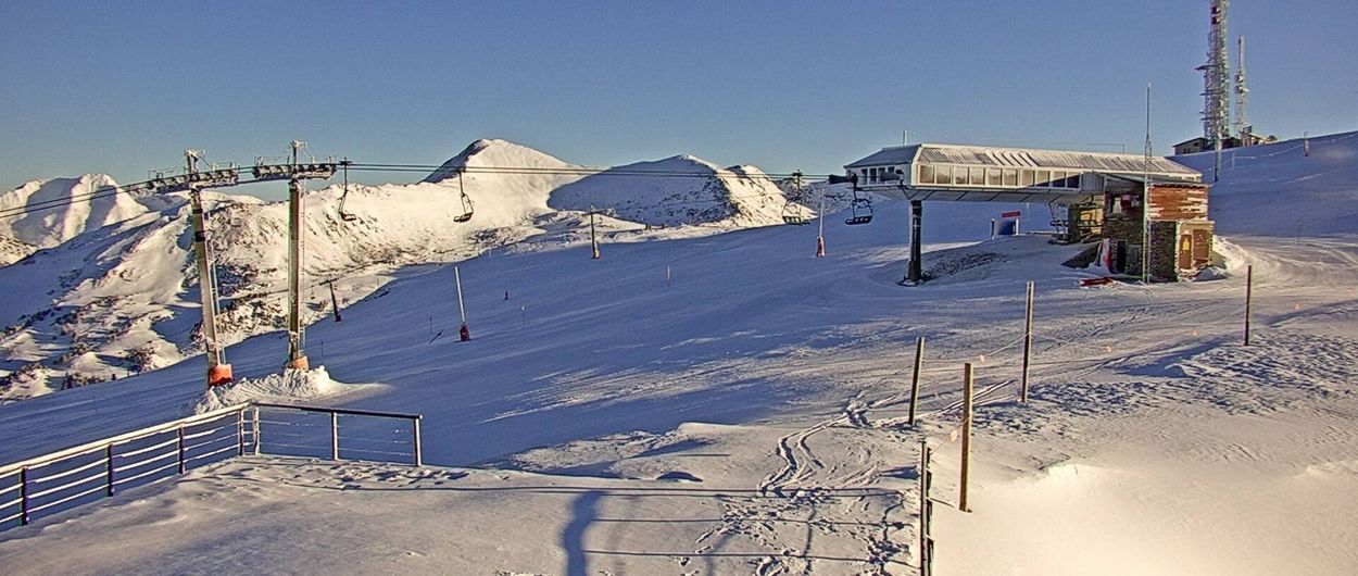 Una intensa nevada deja a Baqueira Beret con la mayor area esquiable del sur de Europa