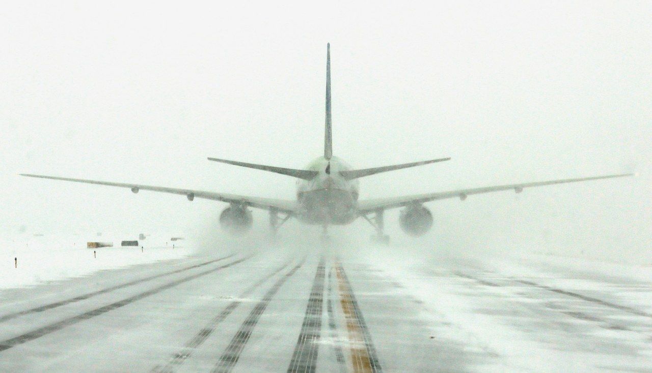 Avion en nieve