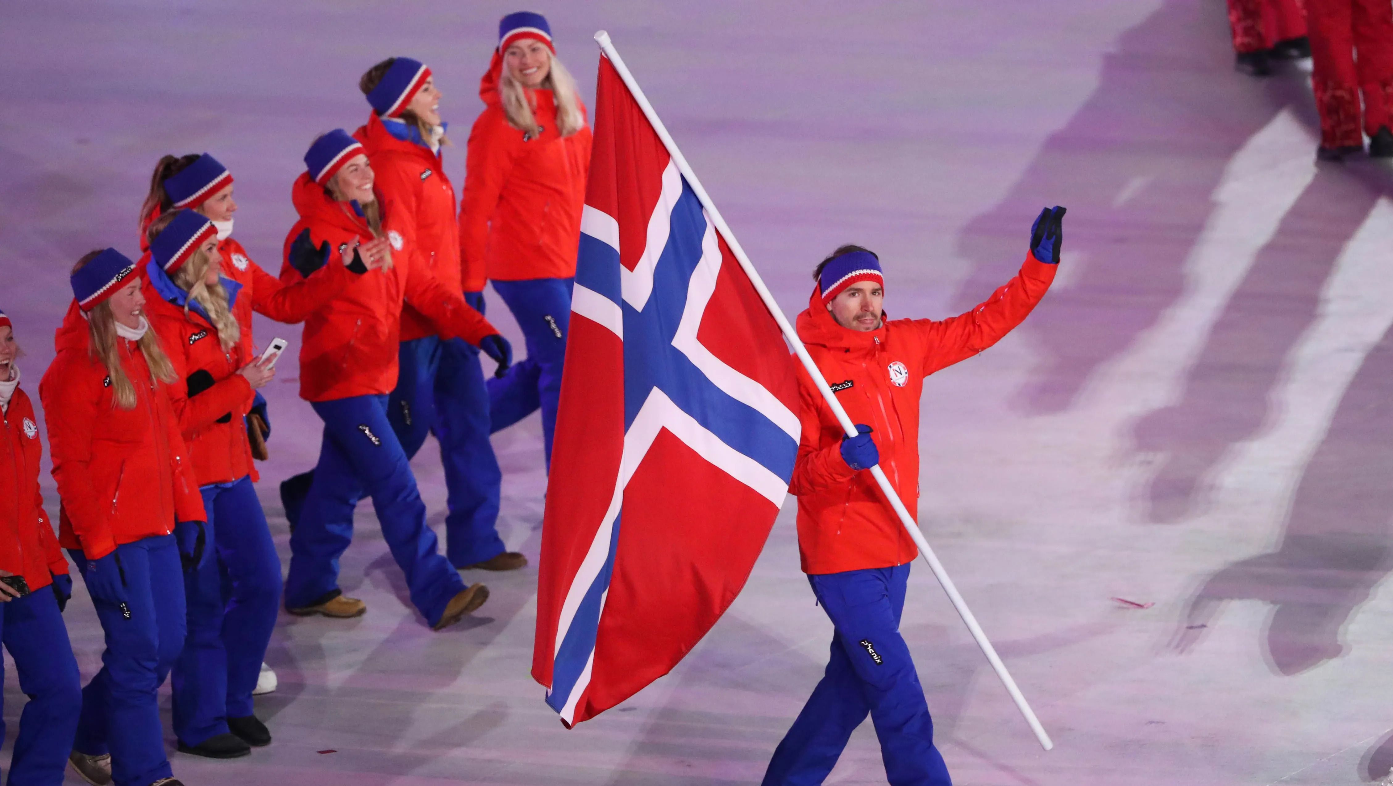 Bandera de Noruega ceremonia olímpica invierno 2022