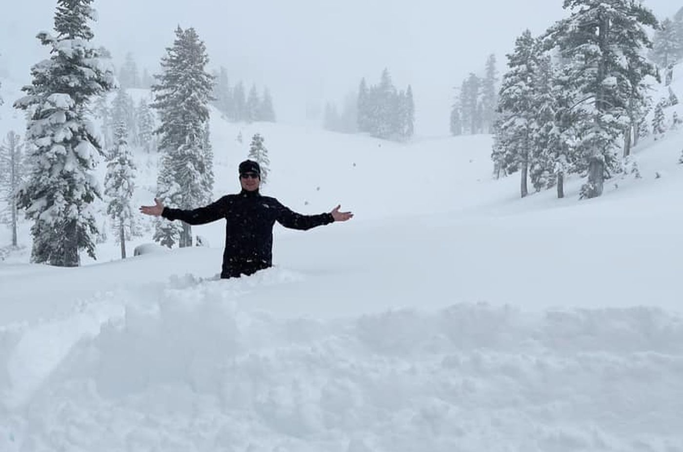 Una enorme nevada permite abrir mucho antes la temporada de esquí en California y el Tahoe