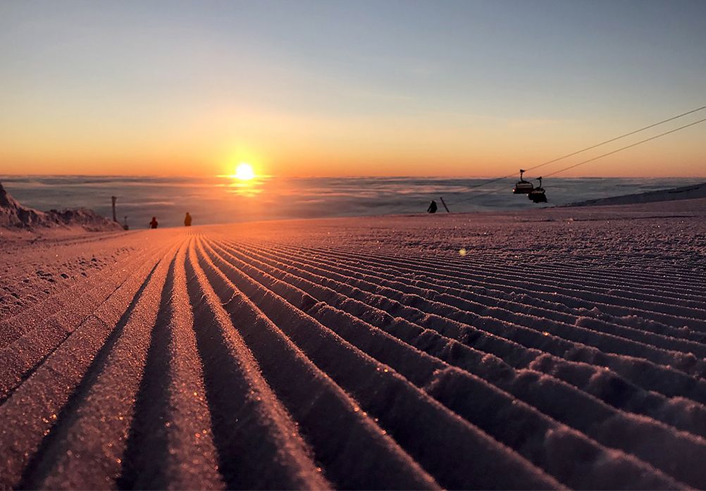Nieve fresada, atardecer y un telesilla de fondo, en Trysil, Noruega. Lo tiene todo. (Foto: Blog de la App Skitude - Autor: Mjuf).