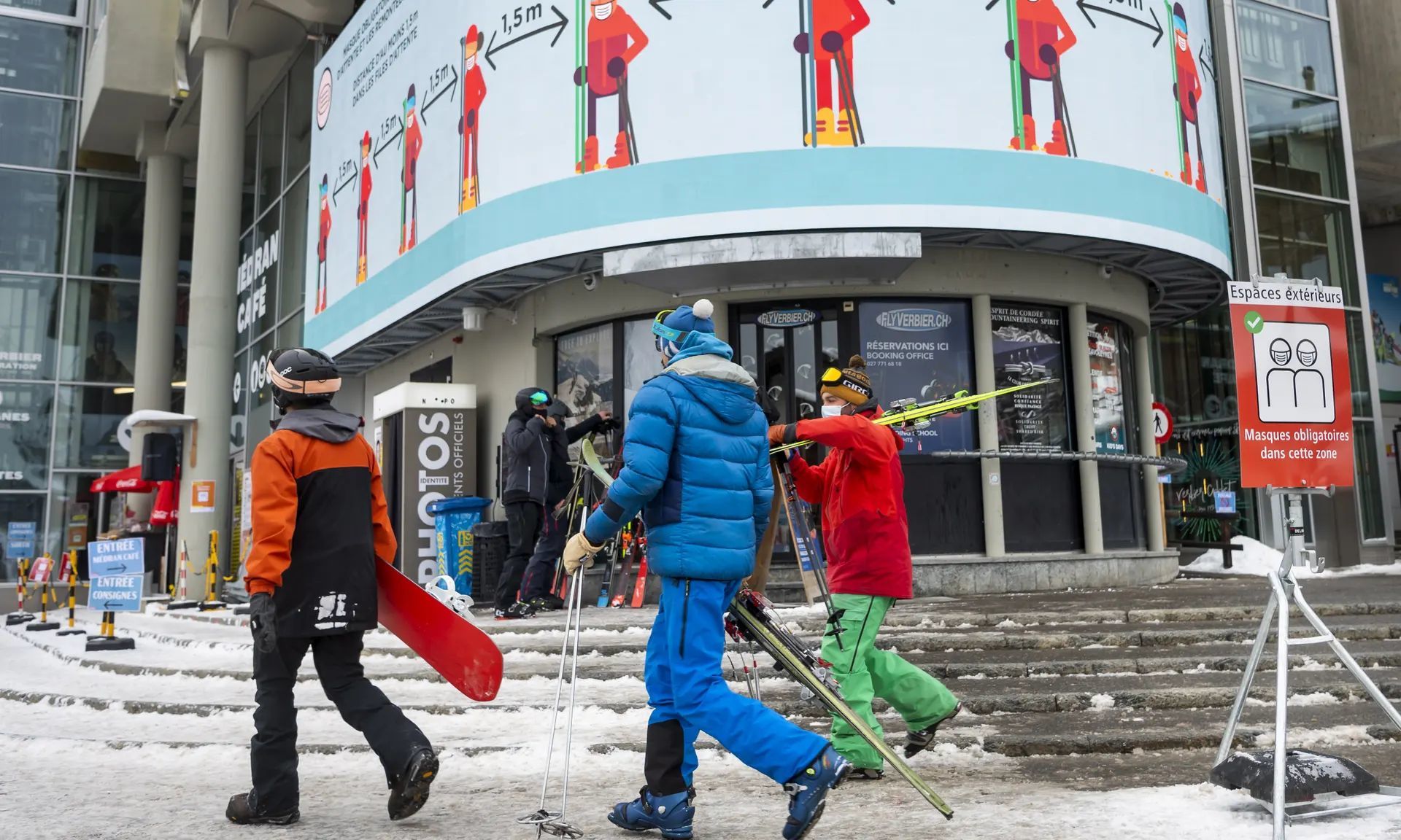 Turistas en Verbier Ski
