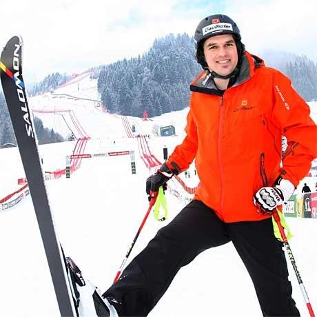 Fotografía de Matthias Lanzinger con los esquís puestos