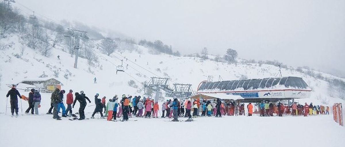 Nunca habia subido tanta gente a esquiar a las estaciones de Asturias
