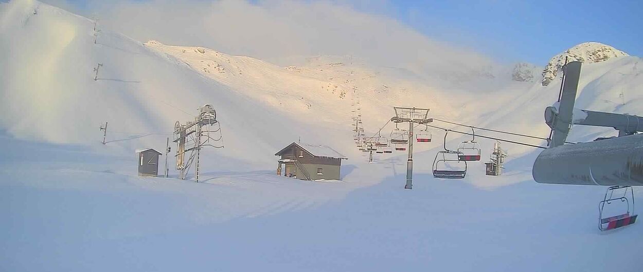 Las intensas nevadas en Huesca garantizan la recta final de la temporada de esquí