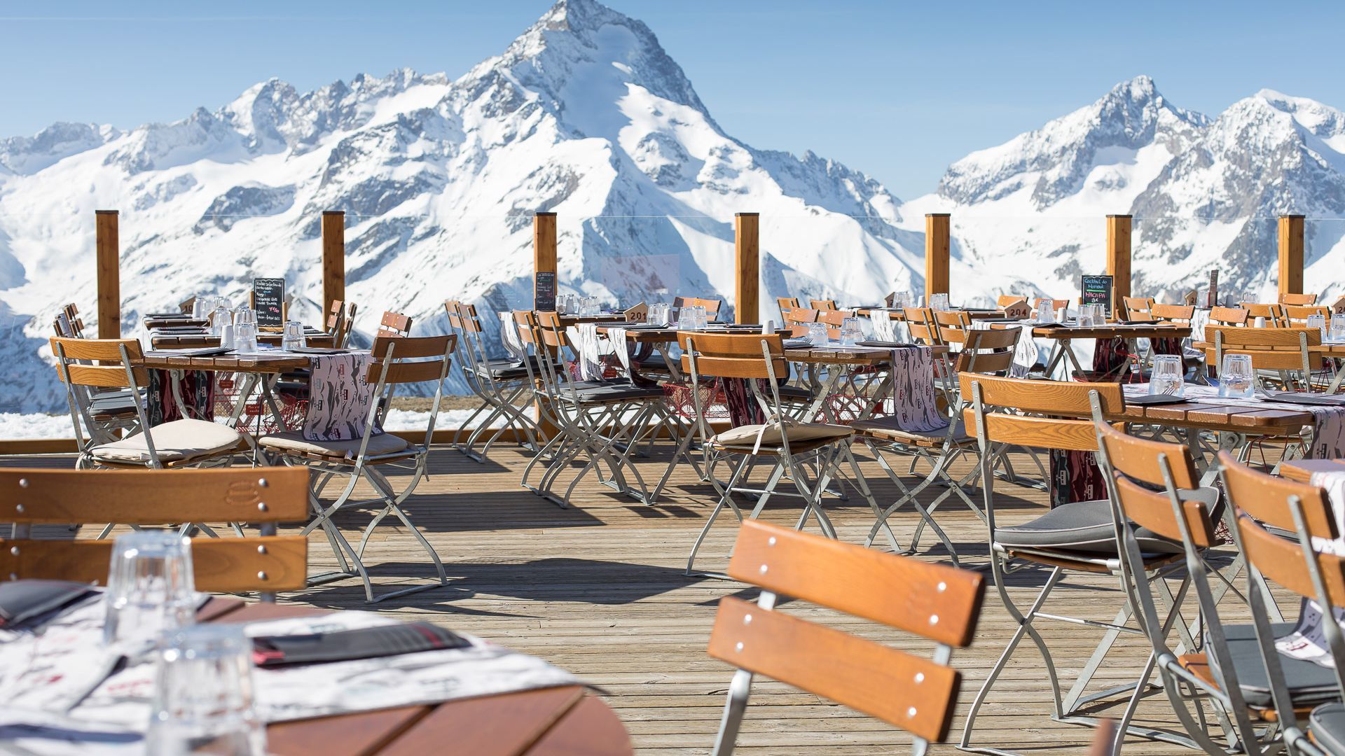 Terraza restaurante esqui
