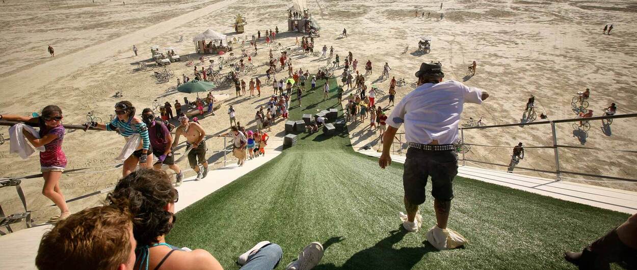 Quieren instalar una pista de esquí seco en el Burning Man Festival