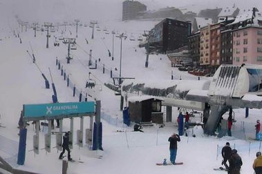 Cientos de esquiadores se 'cuelan' gratis en el TS Pas de la Casa de Grandvalira