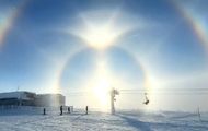 Esquiadores suecos se ven sorprendidos por un impresionante halo solar