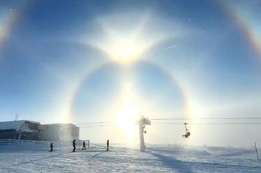 Esquiadores suecos se ven sorprendidos por un impresionante halo solar