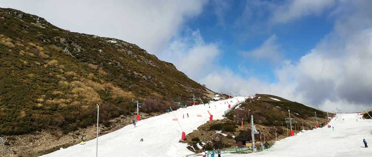 La estación de Leitariegos cierra su temporada de esquí 2022-2023