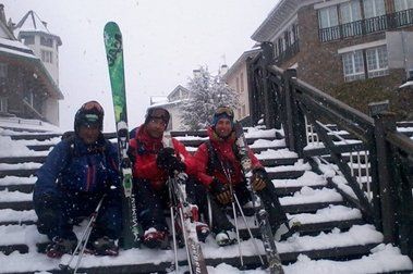 29 abril: sigue nevando, seguimos esquiando