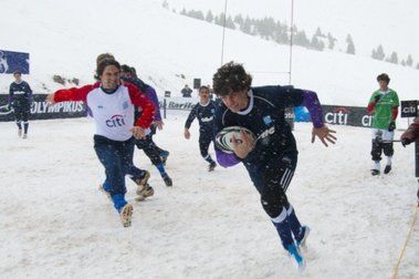 Rugby bajo la nieve en Las Leñas