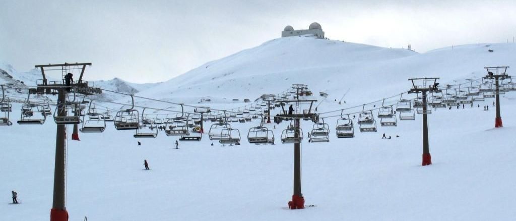 Los remonteros de las pistas de esquí de Sierra Nevada van a la huelga