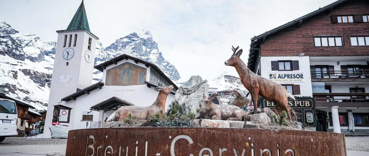 La famosa localidad de esquí de Cervinia deberá cambiar su nombre por ser fascista