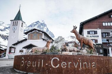 La famosa localidad de esquí de Cervinia deberá cambiar su nombre por ser fascista