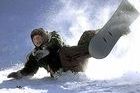 240 policías vigilan las pistas de esquí en Italia