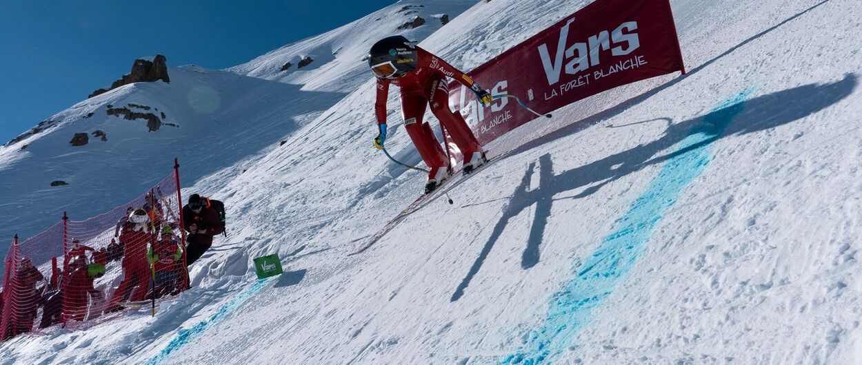 Dominio italiano en la apertura de la Copa del Mundo de Esquí Kilómetro Lanzado