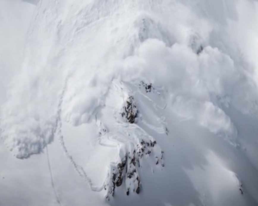 Impresionante video de avalancha de Julien Lopez