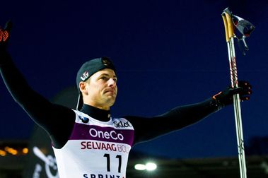 Jensen bate el récord del mundo de los 100 metros lisos sobre esquís