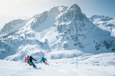 Aragón no quiere abrir sus estaciones de esquí hasta pasado Reyes