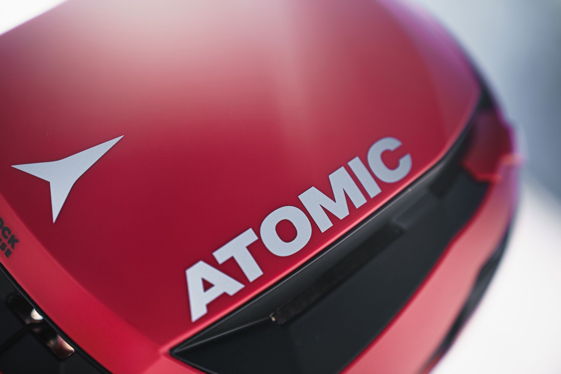 Nuevo casco Backland Atomic