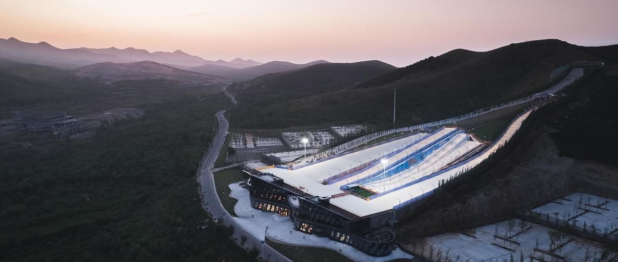 China inaugura esta original estación de esquí 'seca'