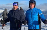 Arnold Schwarzenegger y Clint Eastwood esquiando juntos