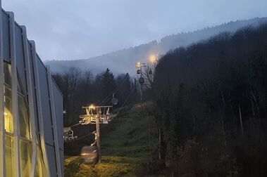 El nuevo telecabina de Luchon-Superbagnères pone la estación de esquí en modo nocturno