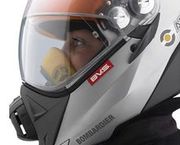 Ultramoderno casco para moto de nieve