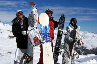 Español Gana Torneo de Snowboard en Valle Nevado